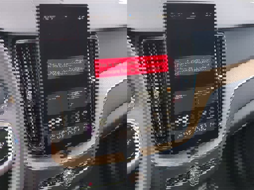 Used 2026 Volvo XC60 B5 Plus w/ Protection Package Premier image 28