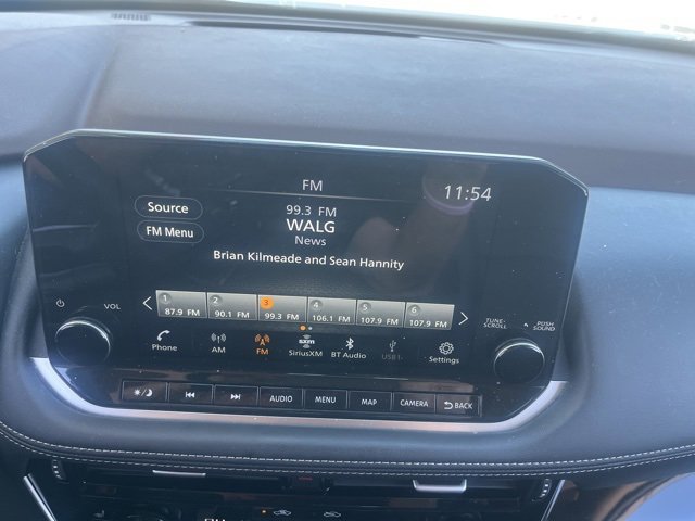 Used 2023 Nissan Rogue SL w/ SL Premium Package image 17