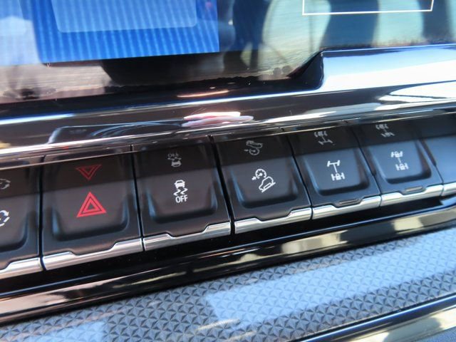 Certified 2024 Chevrolet Silverado 1500 ZR2 w/ ZR2 Bison Edition image 39