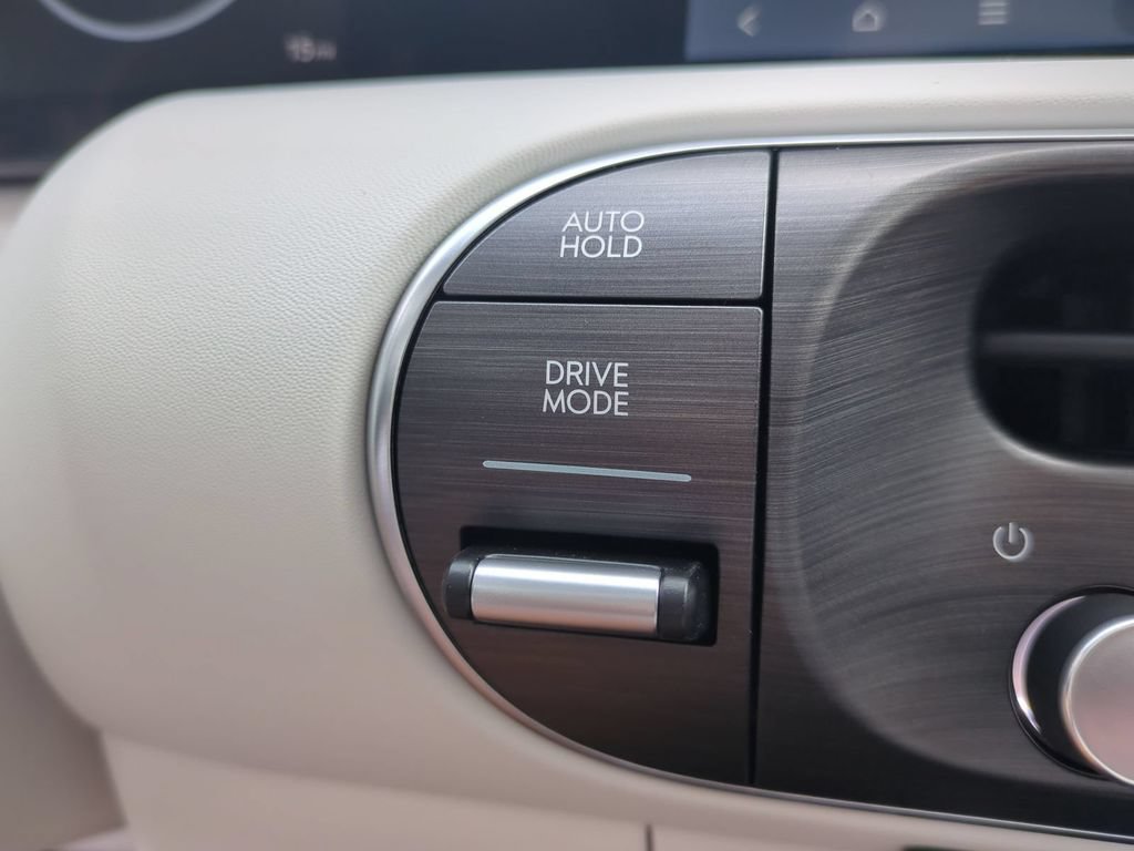 New 2027 Hyundai Palisade Calligraphy FWD image 32