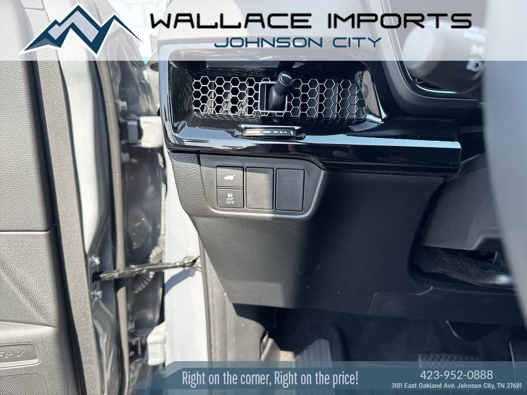 Used 2024 Honda CR-V EX-L image 32