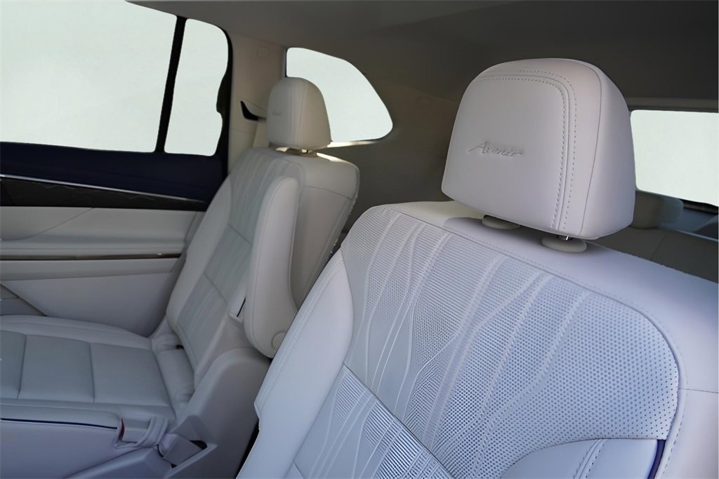 New 2026 Buick Enclave Avenir w/ Super Cruise Package image 32