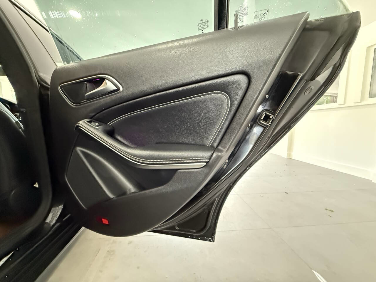 Used 2019 Mercedes-Benz CLA 250 image 17