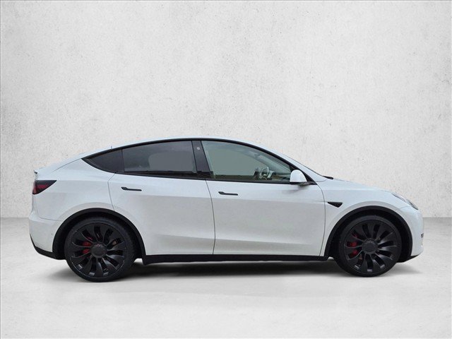 Used 2022 Tesla Model Y Performance AWD/4WD image 4