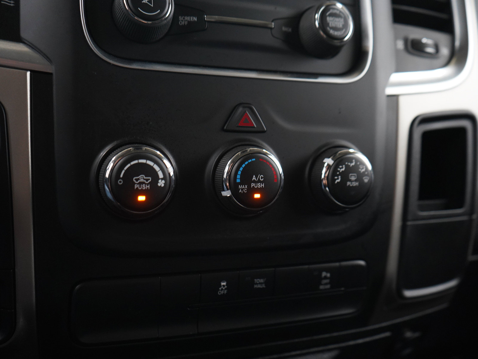 Used 2020 RAM 1500 Classic Warlock AWD/4WD image 21
