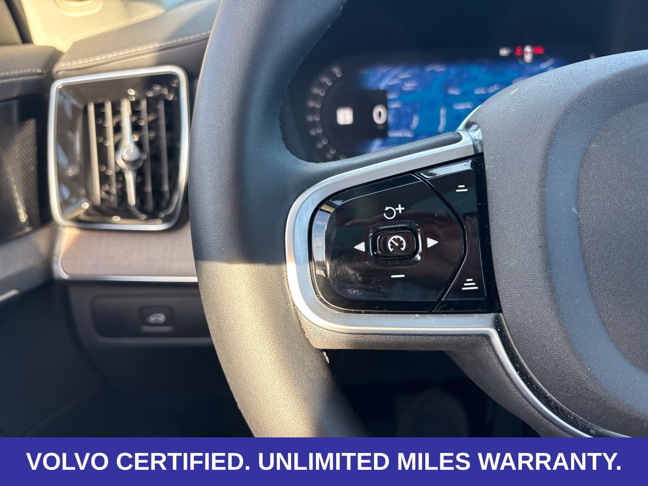 Certified 2026 Volvo XC90 B6 Ultra AWD/4WD image 27