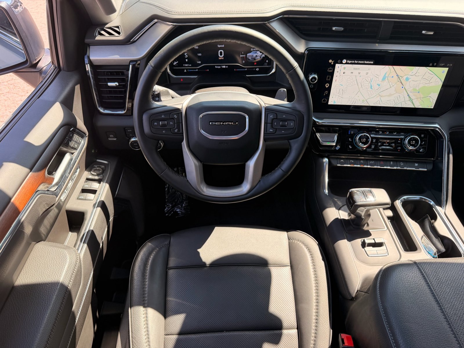 Used 2024 GMC Sierra 1500 Denali w/ Denali Reserve Package AWD/4WD image 30