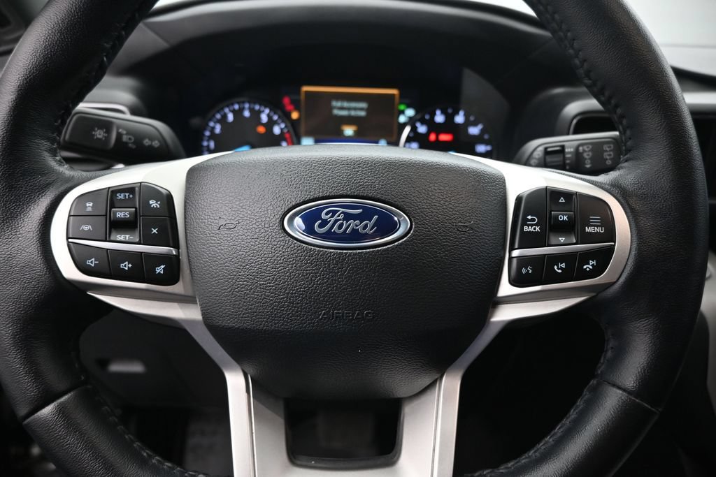 Certified 2023 Ford Explorer XLT w/ Equipment Group 202A AWD/4WD image 12