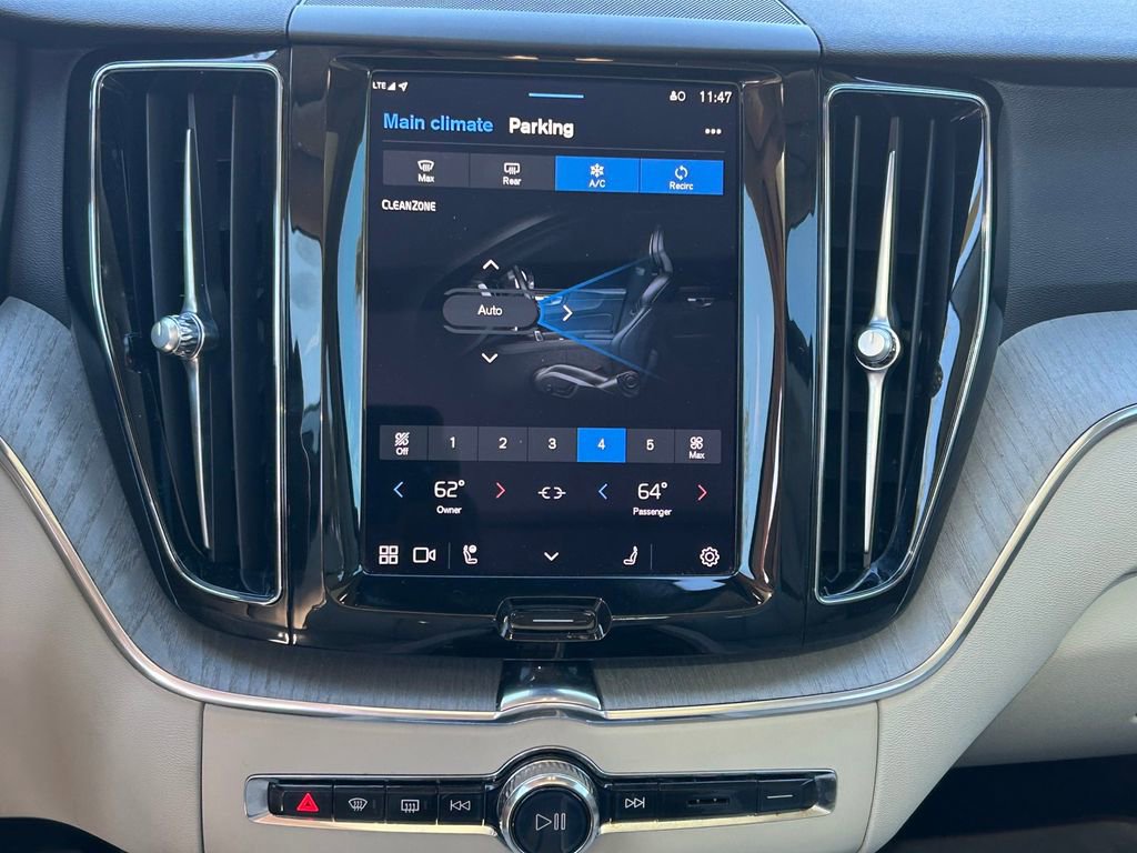 Used 2023 Volvo XC60 B5 Plus w/ Climate Package image 20