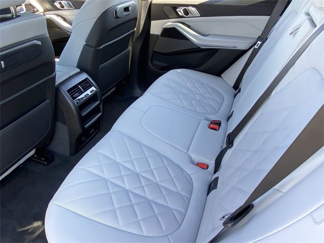 New 2026 BMW X5 xDrive40i w/ M Sport Package image 16