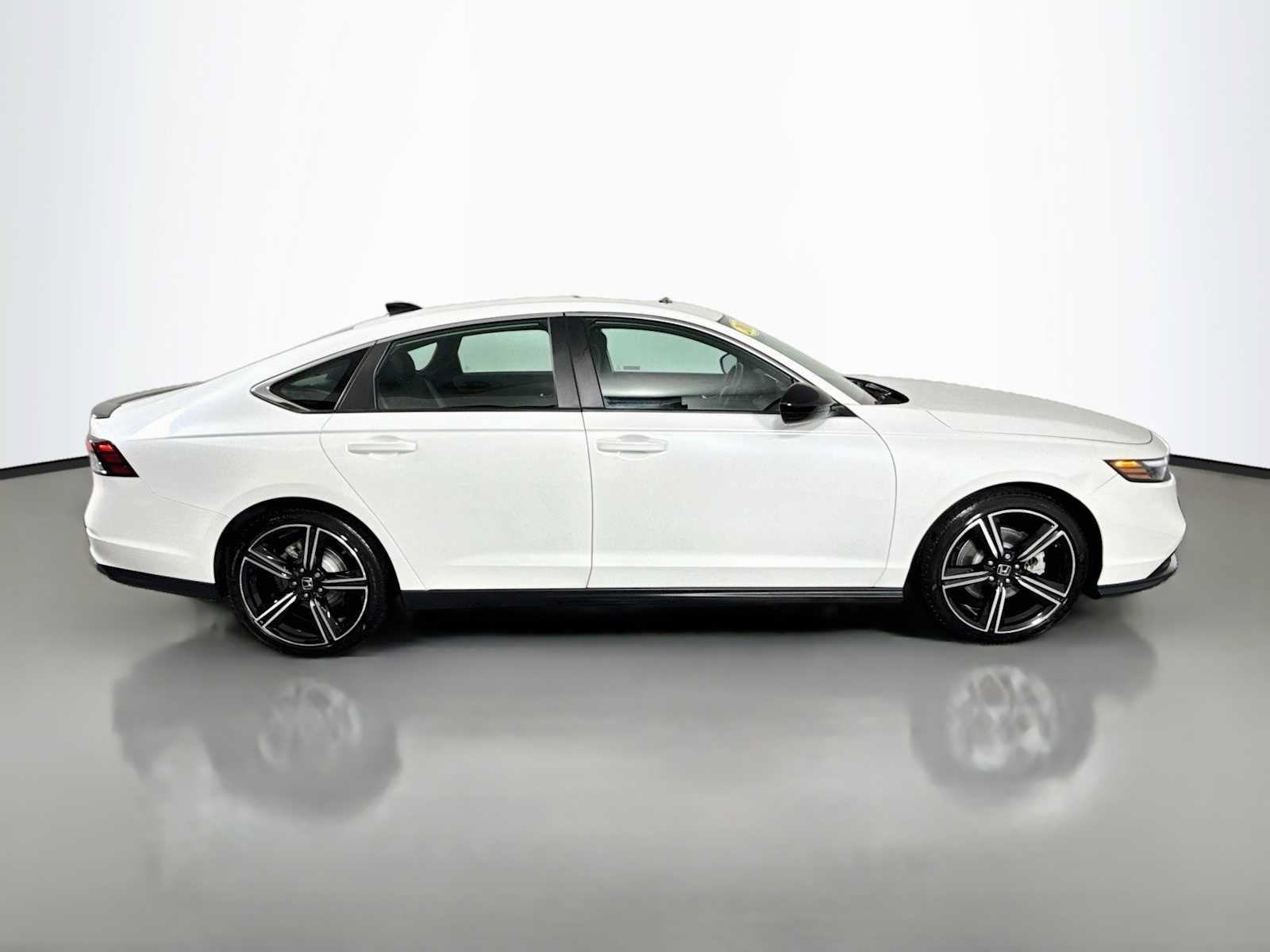 Certified 2024 Honda Accord Sport image 8