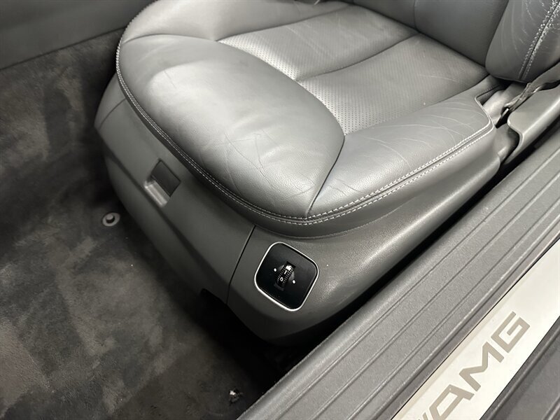 Used 2005 Mercedes-Benz SL 55 AMG image 27