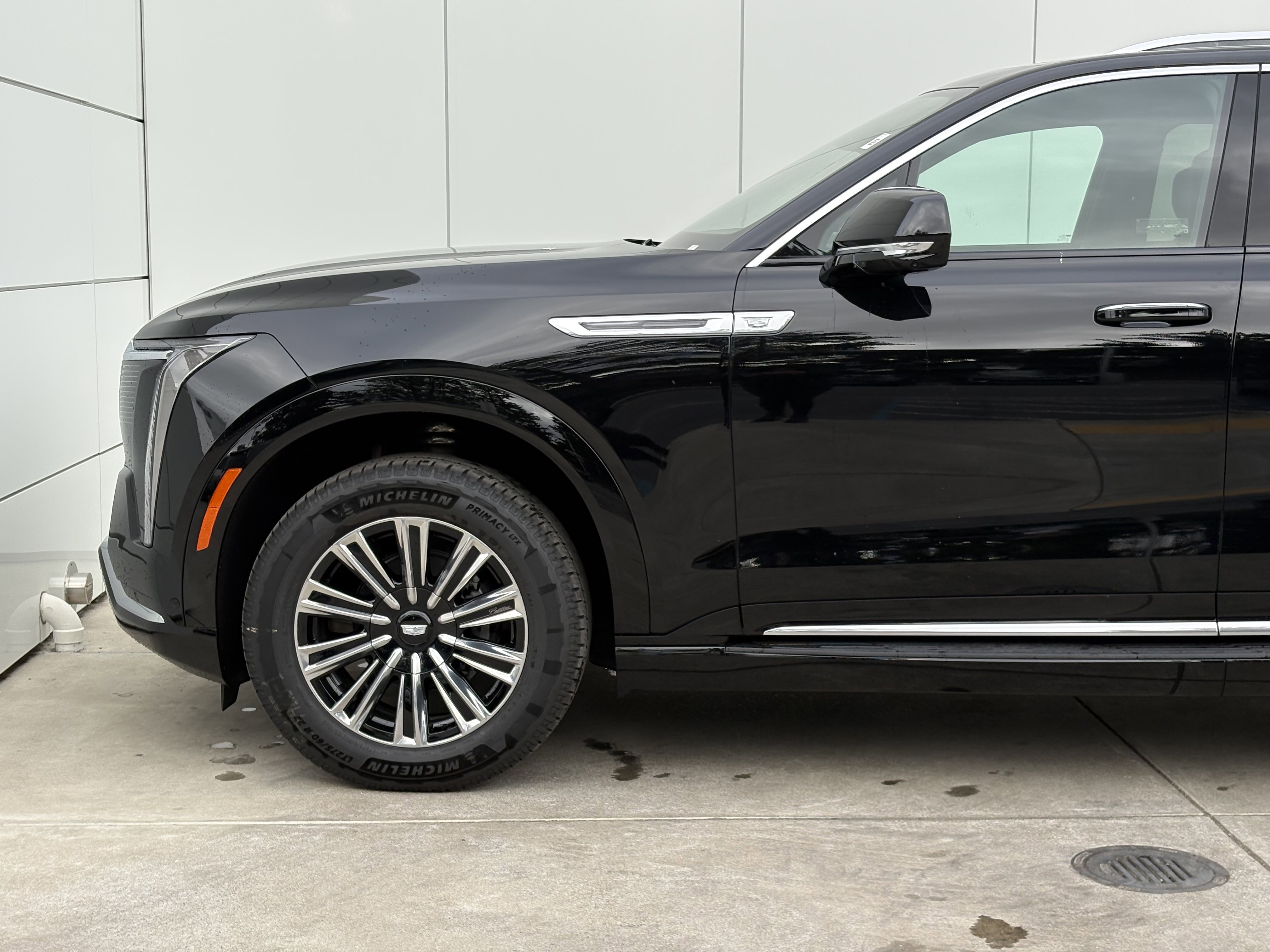 New 2026 Cadillac Escalade IQL Luxury image 5