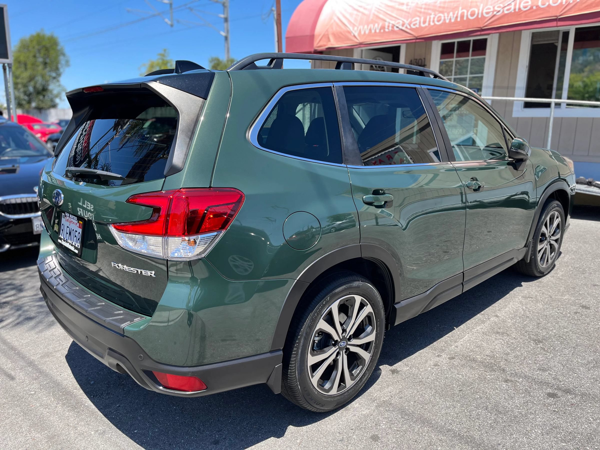 Used 2024 Subaru Forester Limited AWD/4WD image 7