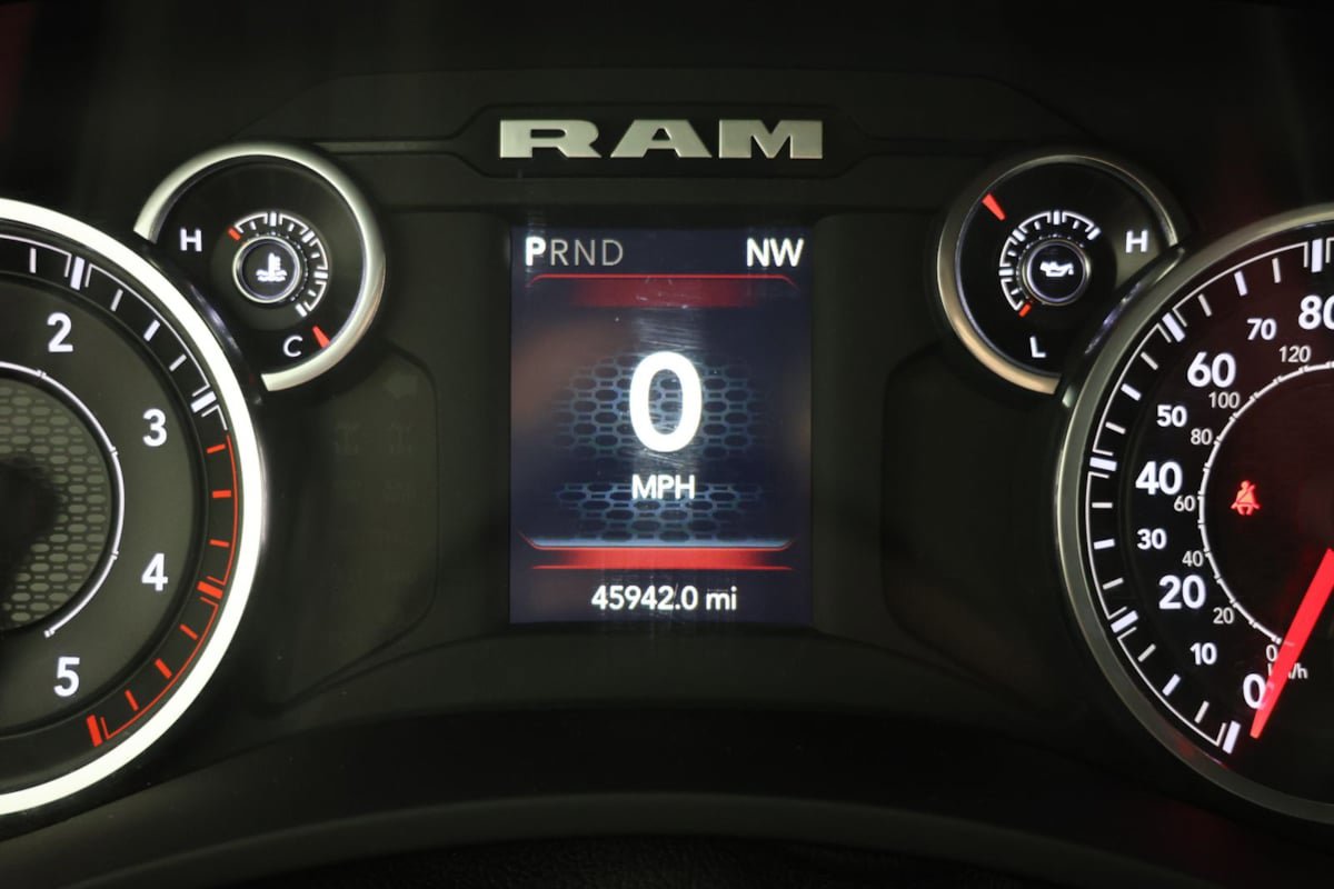 Used 2024 RAM 2500 Big Horn AWD/4WD image 10
