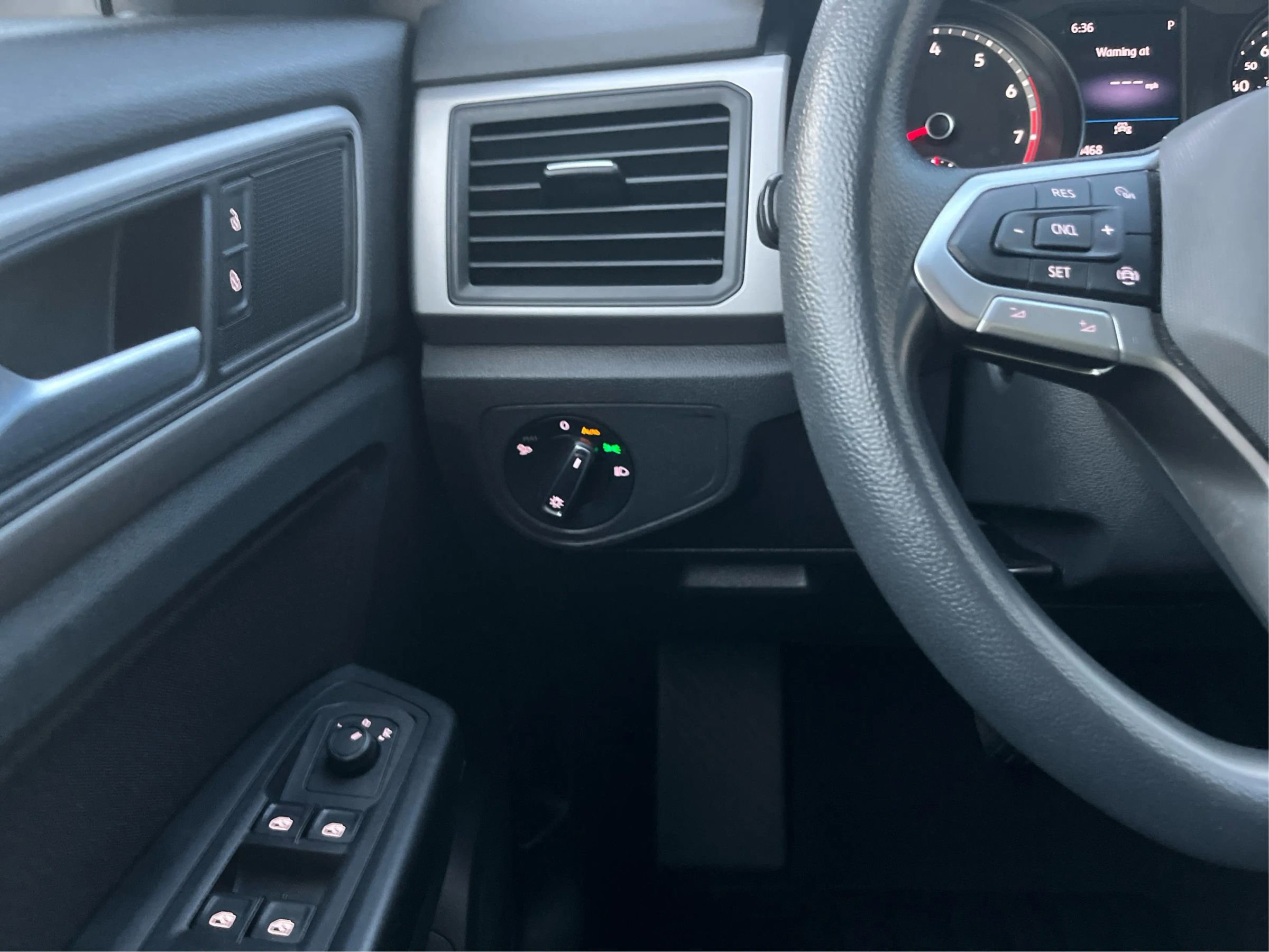 Used 2021 Volkswagen Atlas S image 27