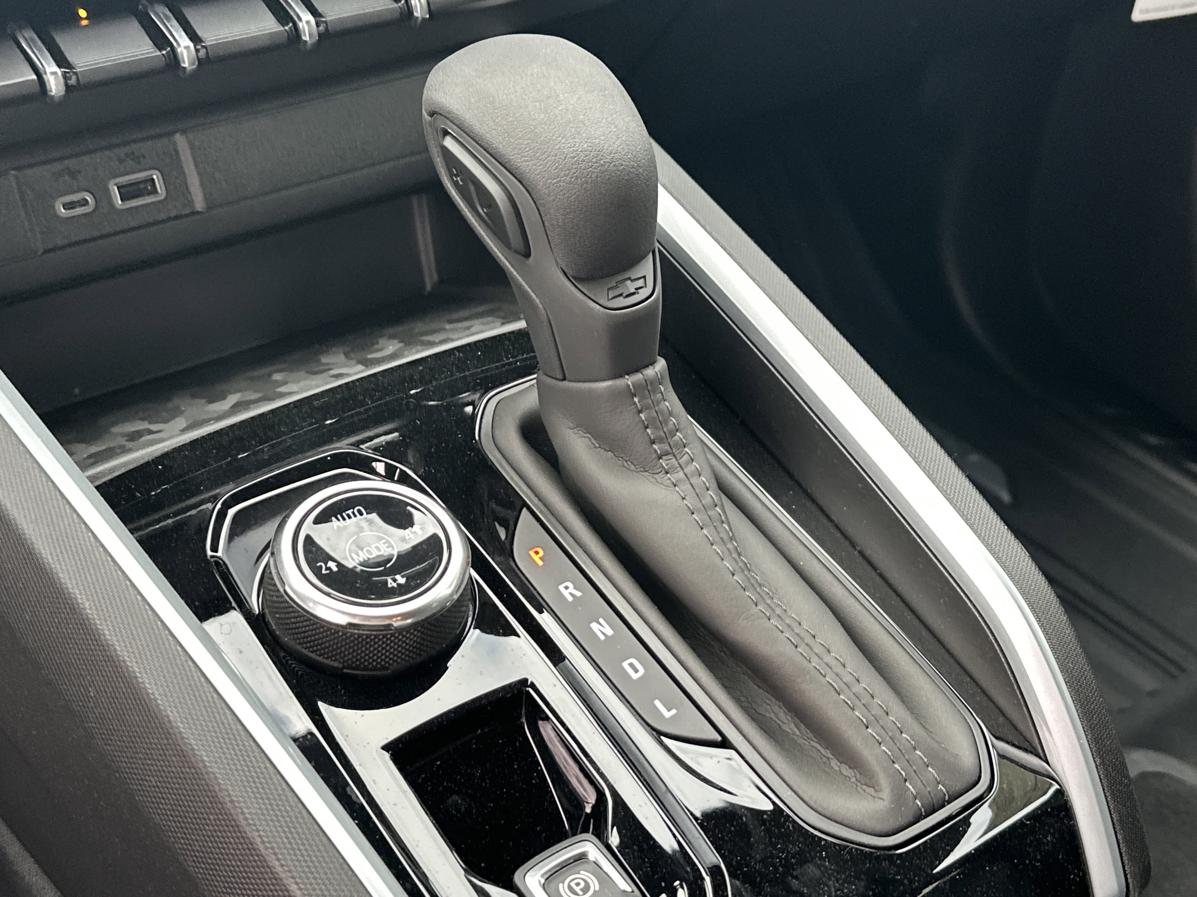 New 2026 Chevrolet Colorado Trail Boss w/ Off-Road Front Bumper Package image 30