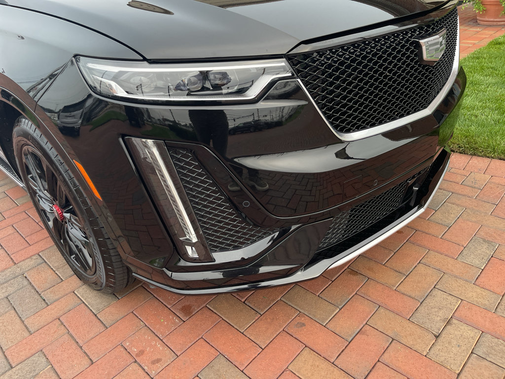 Used 2025 Cadillac XT6 Sport w/ Platinum Package AWD/4WD image 4