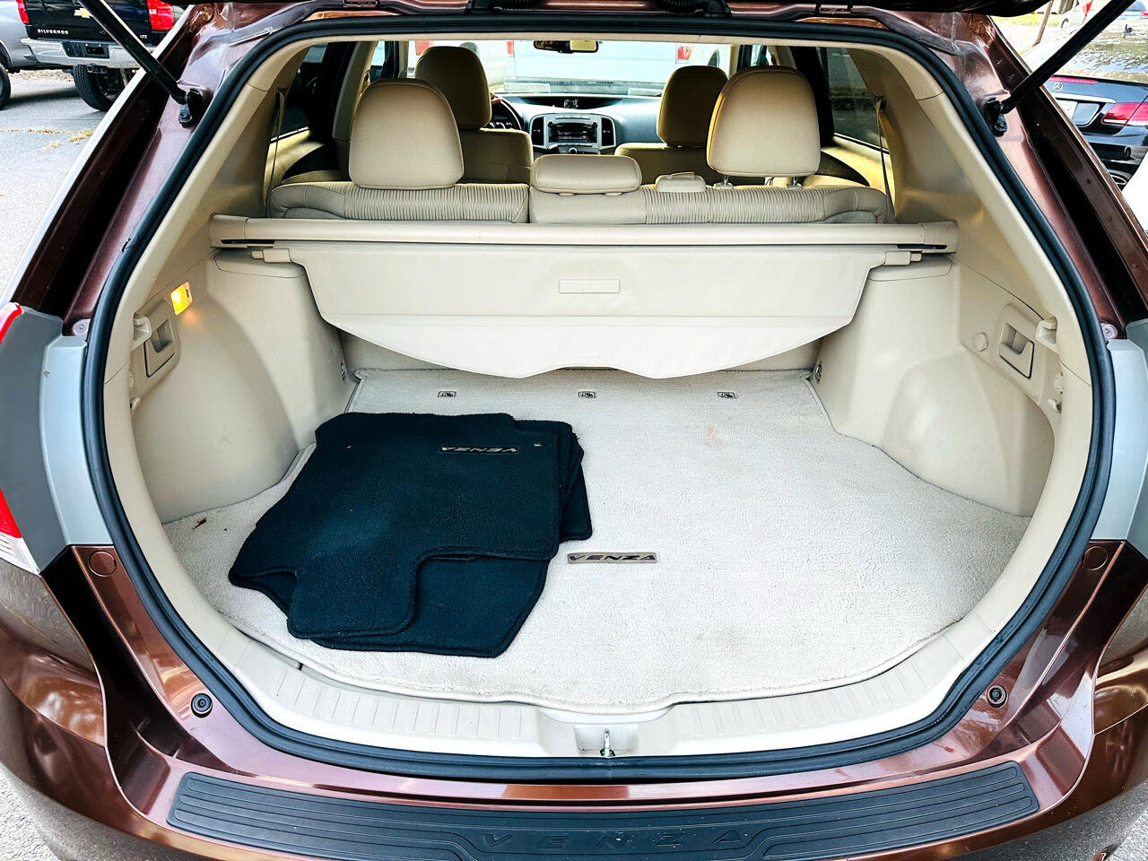Used 2010 Toyota Venza image 18