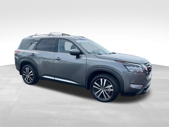 Certified 2025 Nissan Pathfinder Platinum w/ Cargo Package FWD video 2