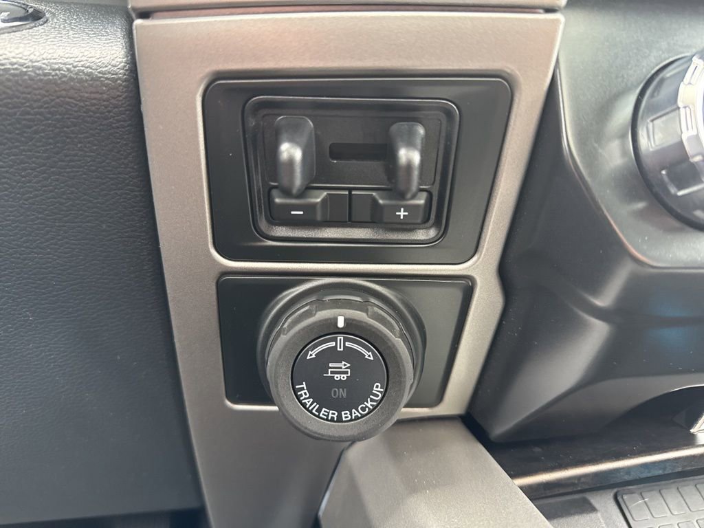 Certified 2022 Ford F350 Lariat w/ Lariat Ultimate Package image 34