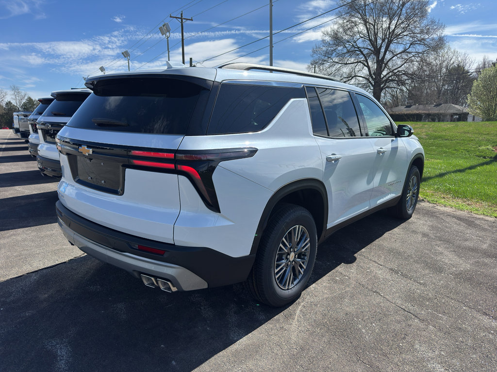 New 2026 Chevrolet Traverse LT FWD image 4