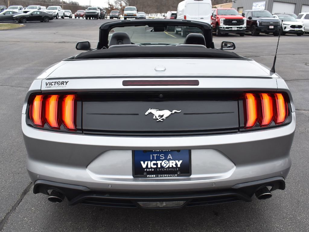 Used 2021 Ford Mustang Premium RWD image 24
