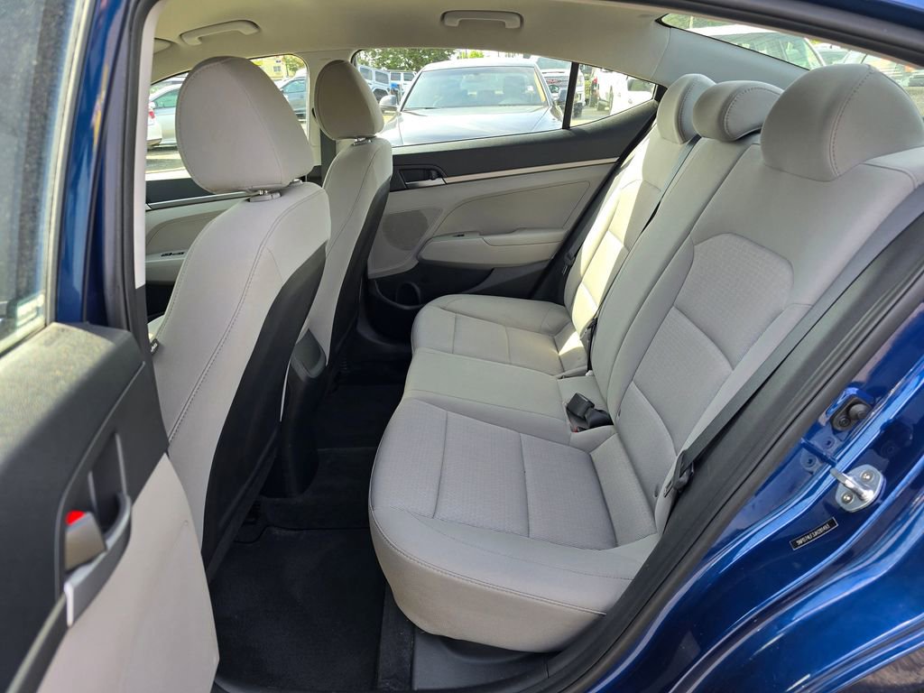 Used 2018 Hyundai Elantra SE FWD image 14