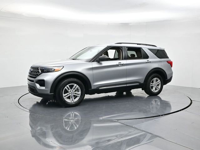 Used 2022 Ford Explorer XLT image 5