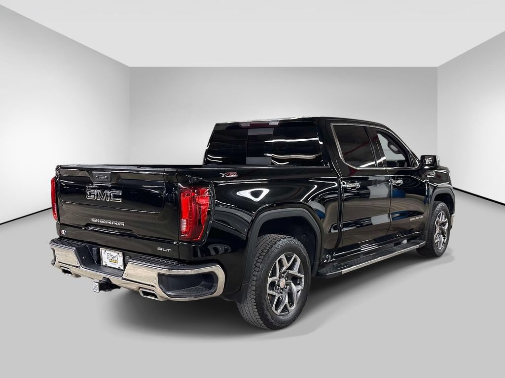 Used 2023 GMC Sierra 1500 SLT w/ SLT Premium Plus Package AWD/4WD image 5