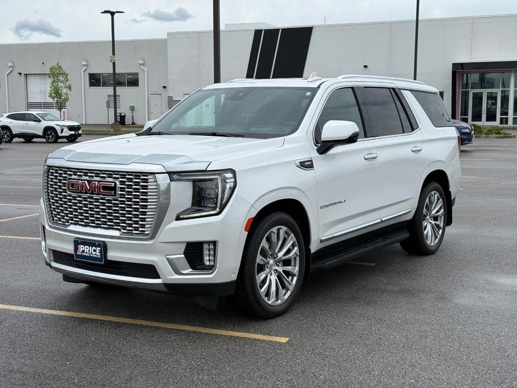 Used 2024 GMC Yukon Denali w/ Advanced Technology Package AWD/4WD image 1