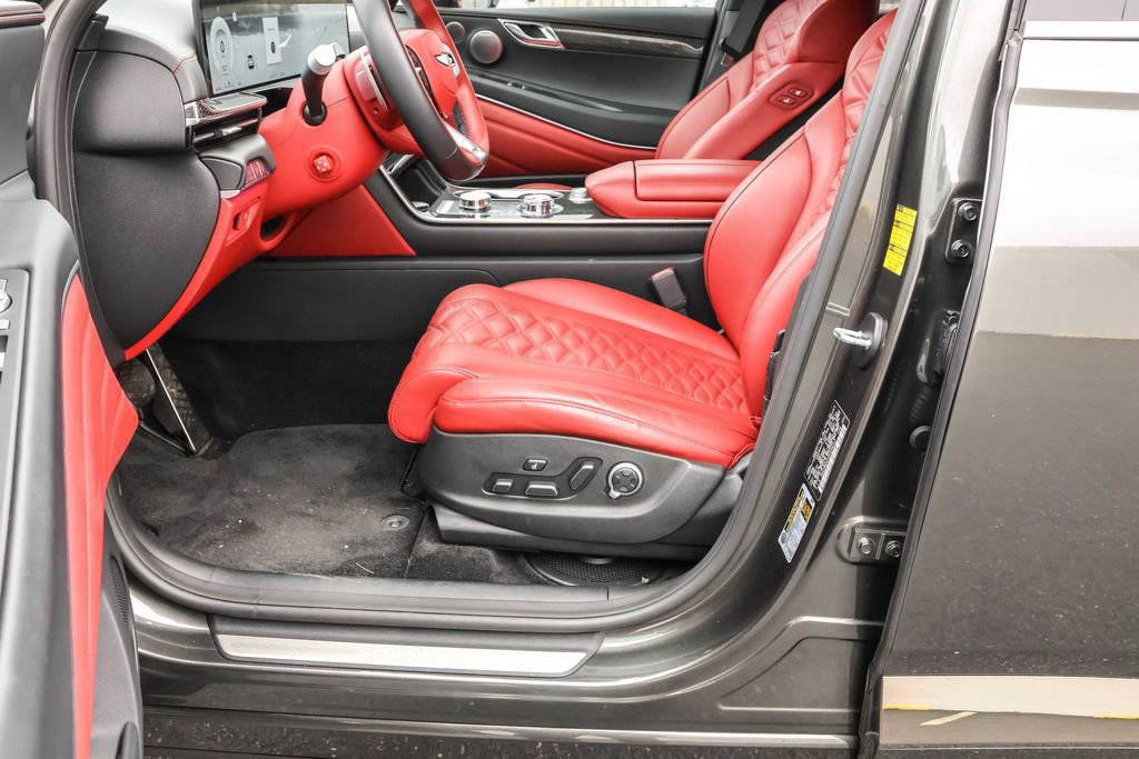 Used 2025 Genesis GV80 3.5T e-SC image 24
