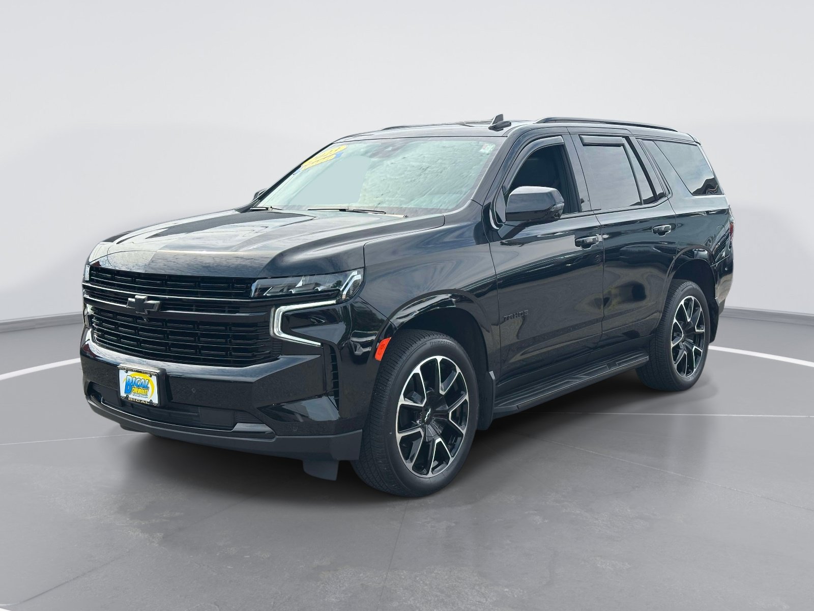 Certified 2023 Chevrolet Tahoe RST w/ Luxury Package AWD/4WD image 3