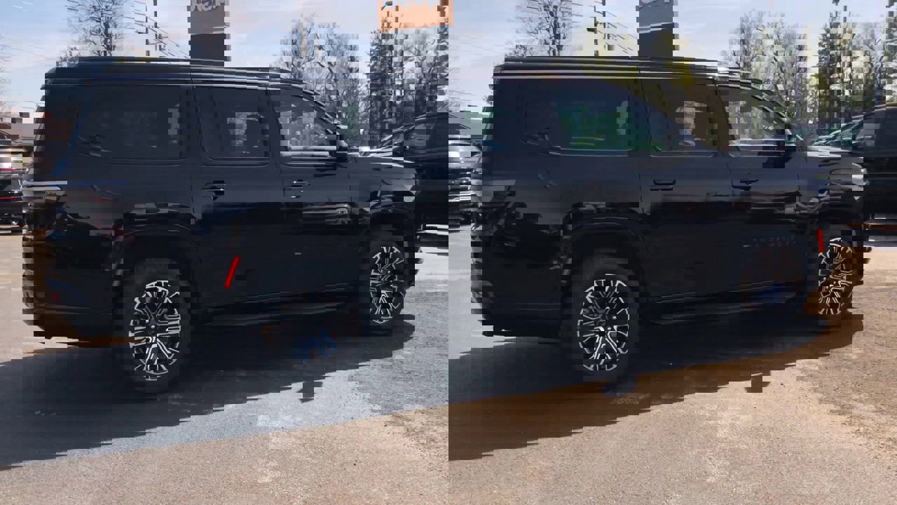 New 2026 Jeep Grand Wagoneer L 4WD image 8