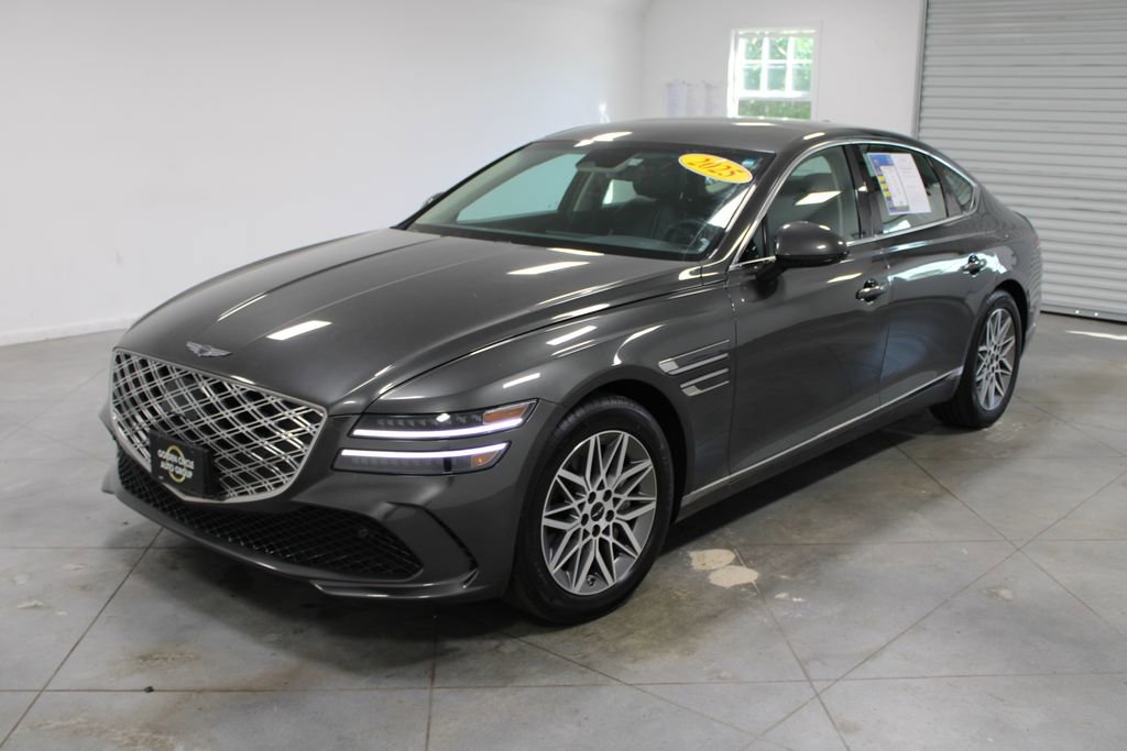 Used 2025 Genesis G80 2.5T image 4