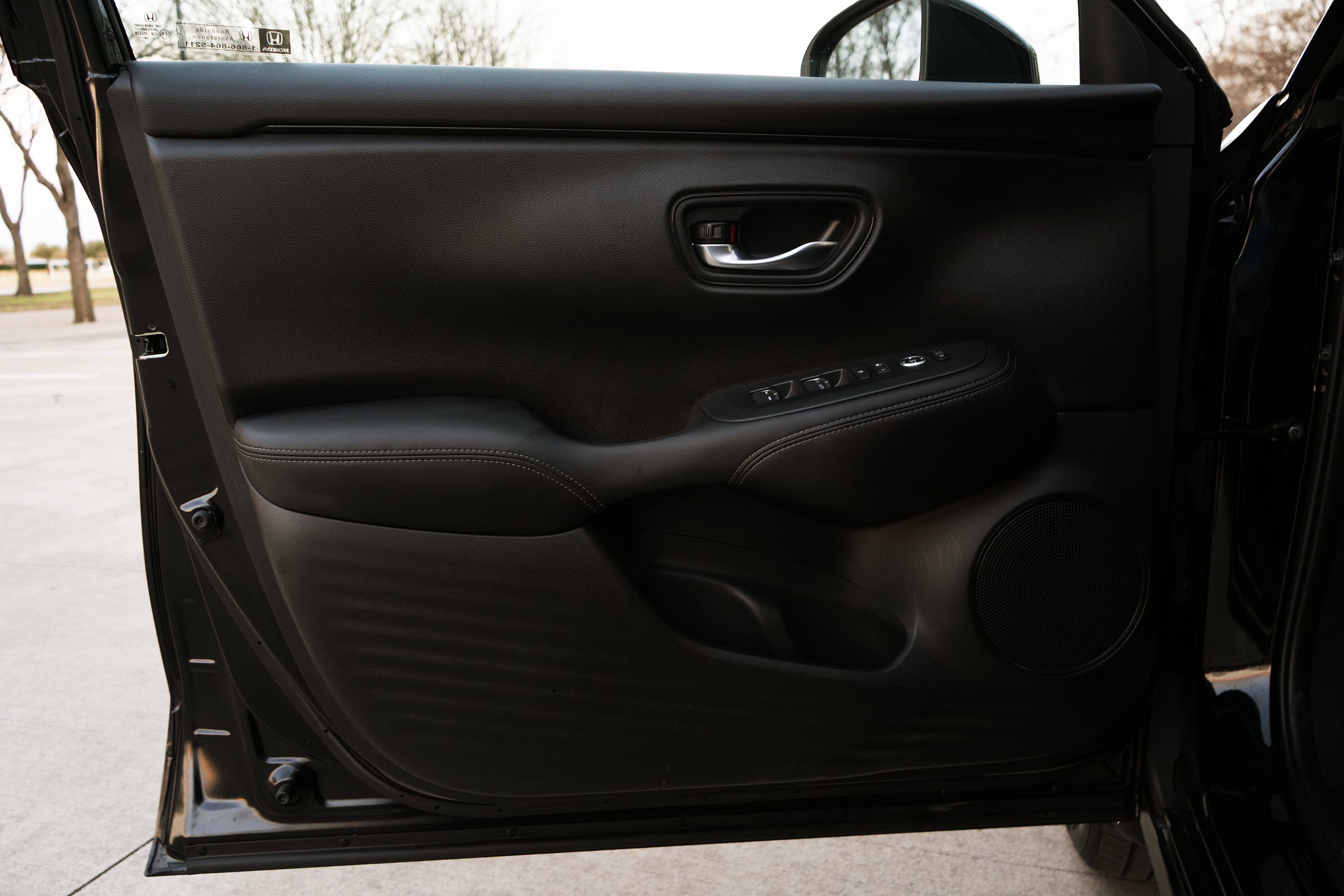 Certified 2025 Honda HR-V EX-L image 39