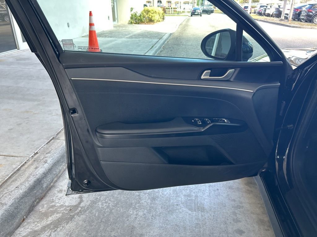 Used 2022 Kia K5 LXS image 33