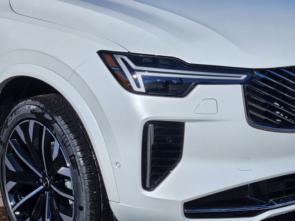 New 2026 Volvo XC90 B6 Ultra w/ Protection Package image 27