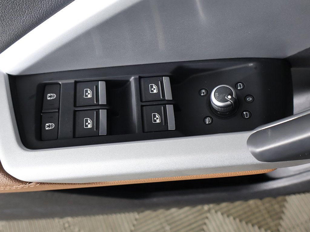 Used 2022 Audi Q3 2.0T Premium w/ Convenience Package image 34