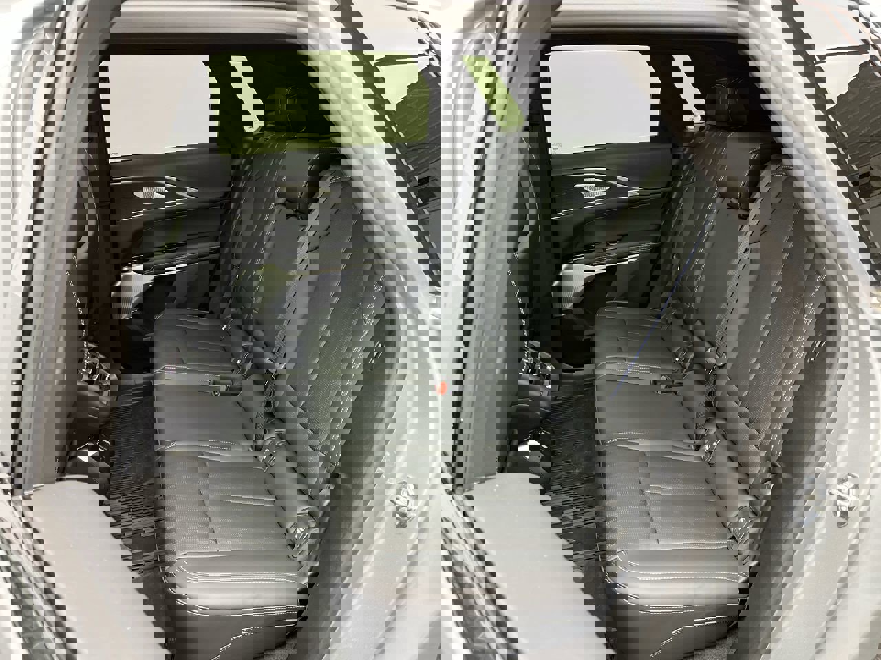 Used 2024 Cadillac Lyriq Luxury w/ LPO, Floor Liner Package image 12