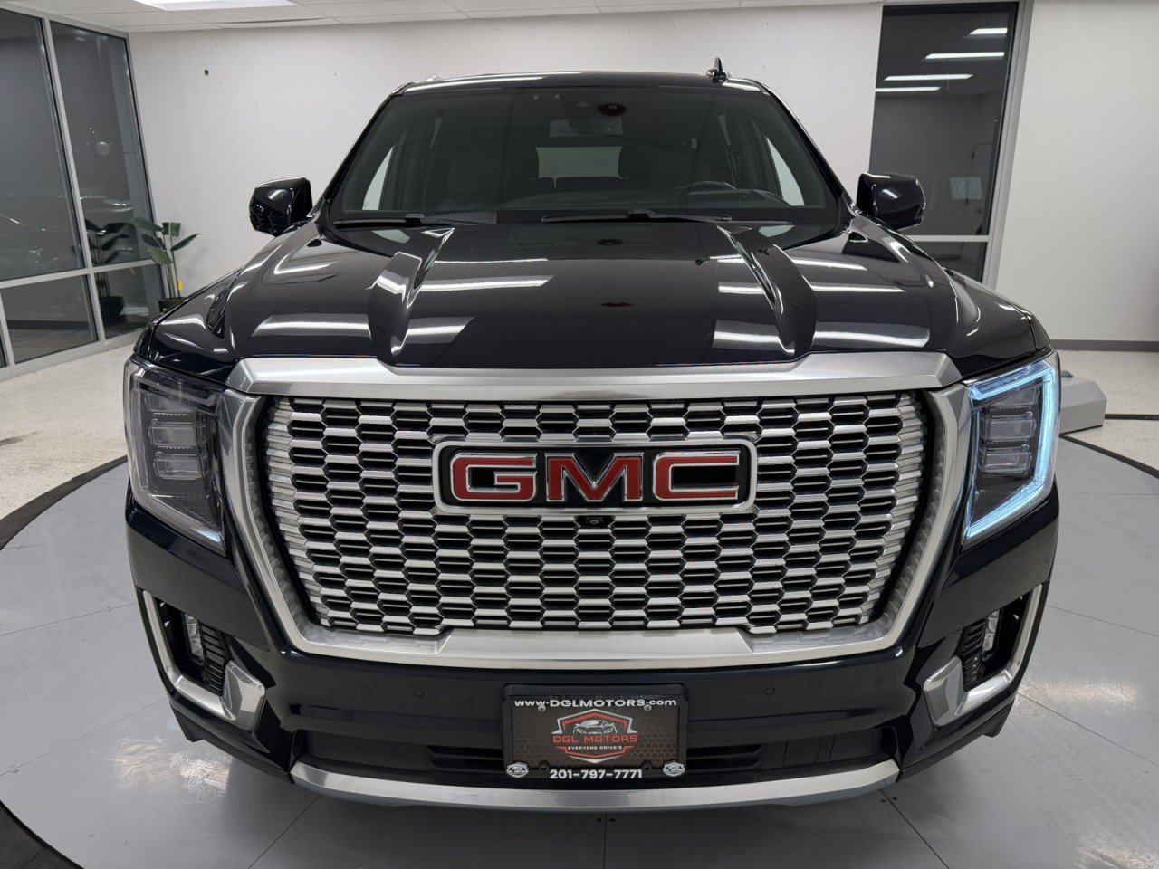 Used 2021 GMC Yukon XL Denali image 75