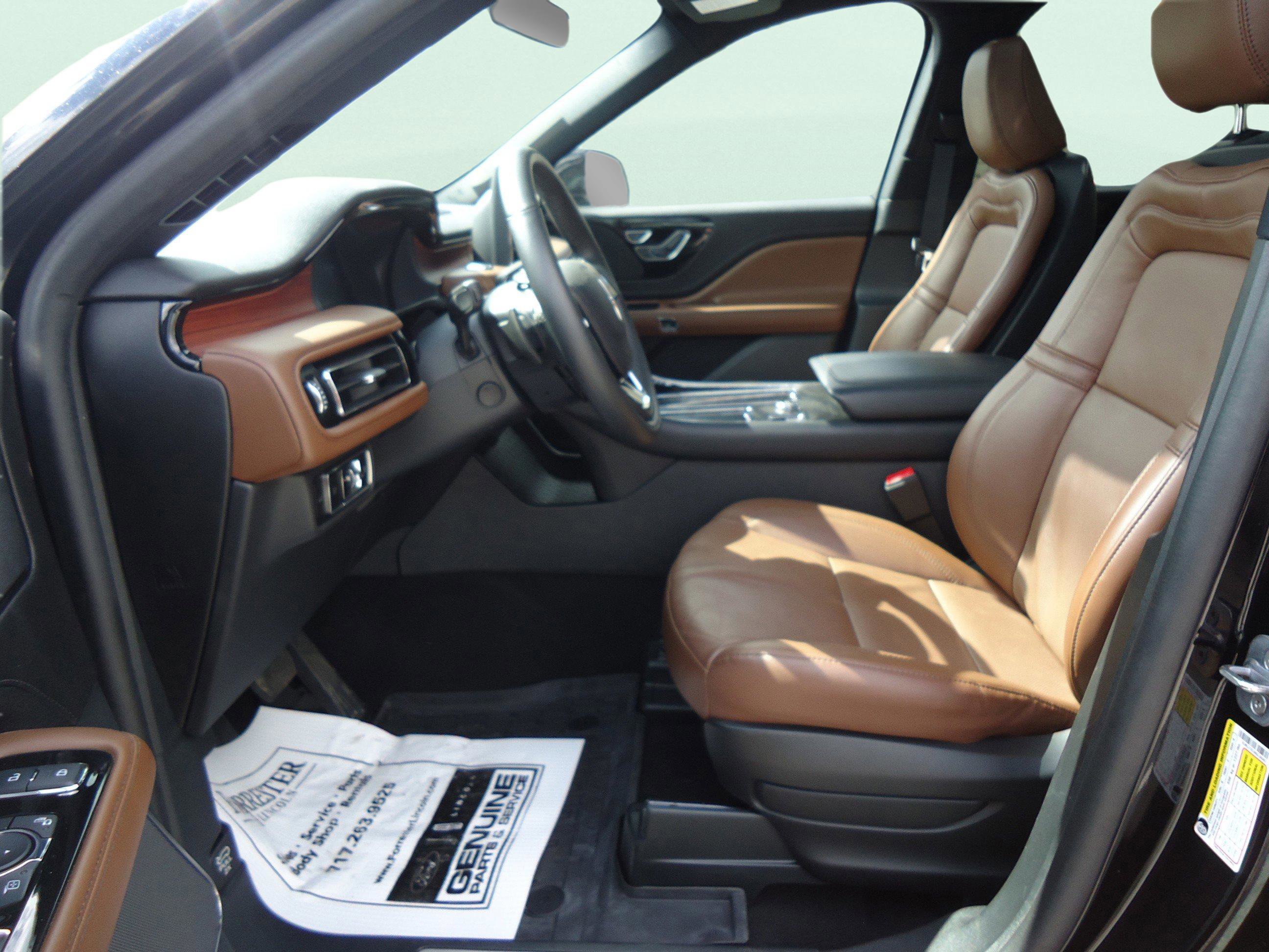 Used 2024 Lincoln Aviator Reserve w/ Equipment Group 201A image 23