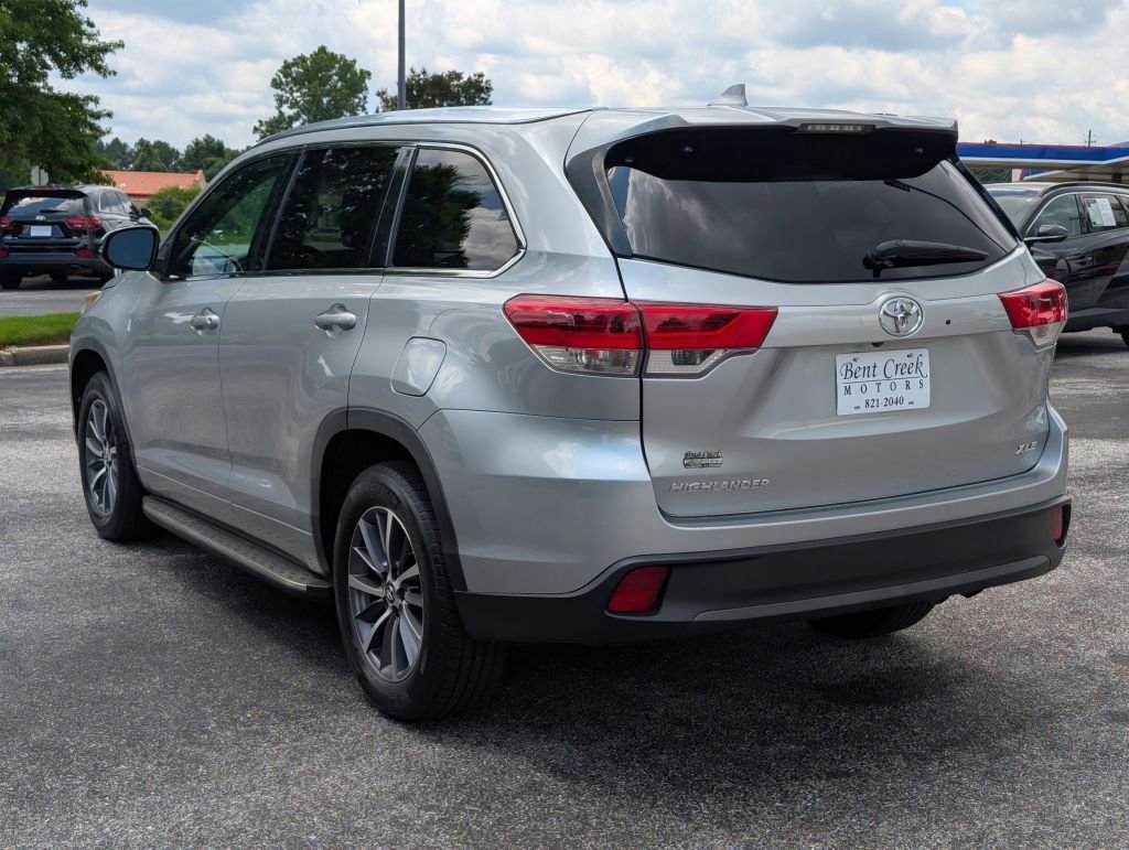 Used 2018 Toyota Highlander XLE image 11