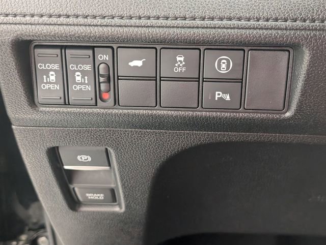 Used 2023 Honda Odyssey Touring image 15