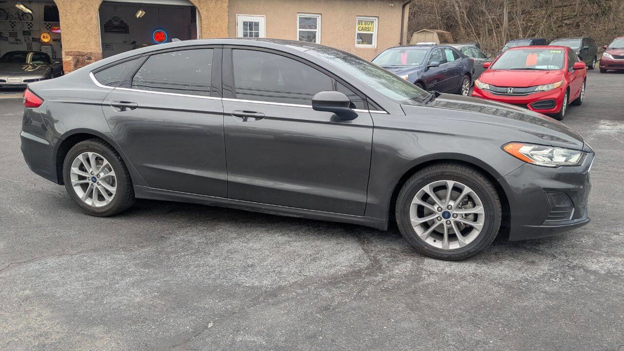 Used 2020 Ford Fusion SE image 7