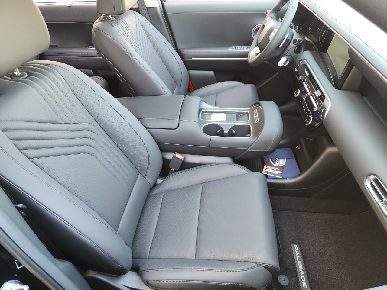 New 2027 Hyundai Palisade SEL Premium FWD image 11