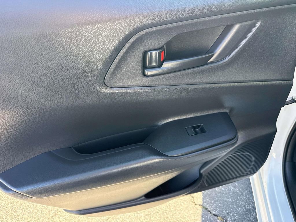 Used 2024 Toyota Prius Prime SE image 7