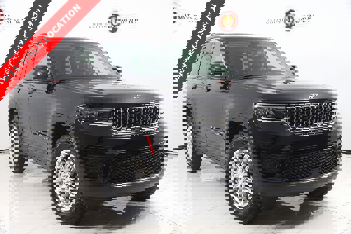 Used 2023 Jeep Grand Cherokee Laredo X image 1