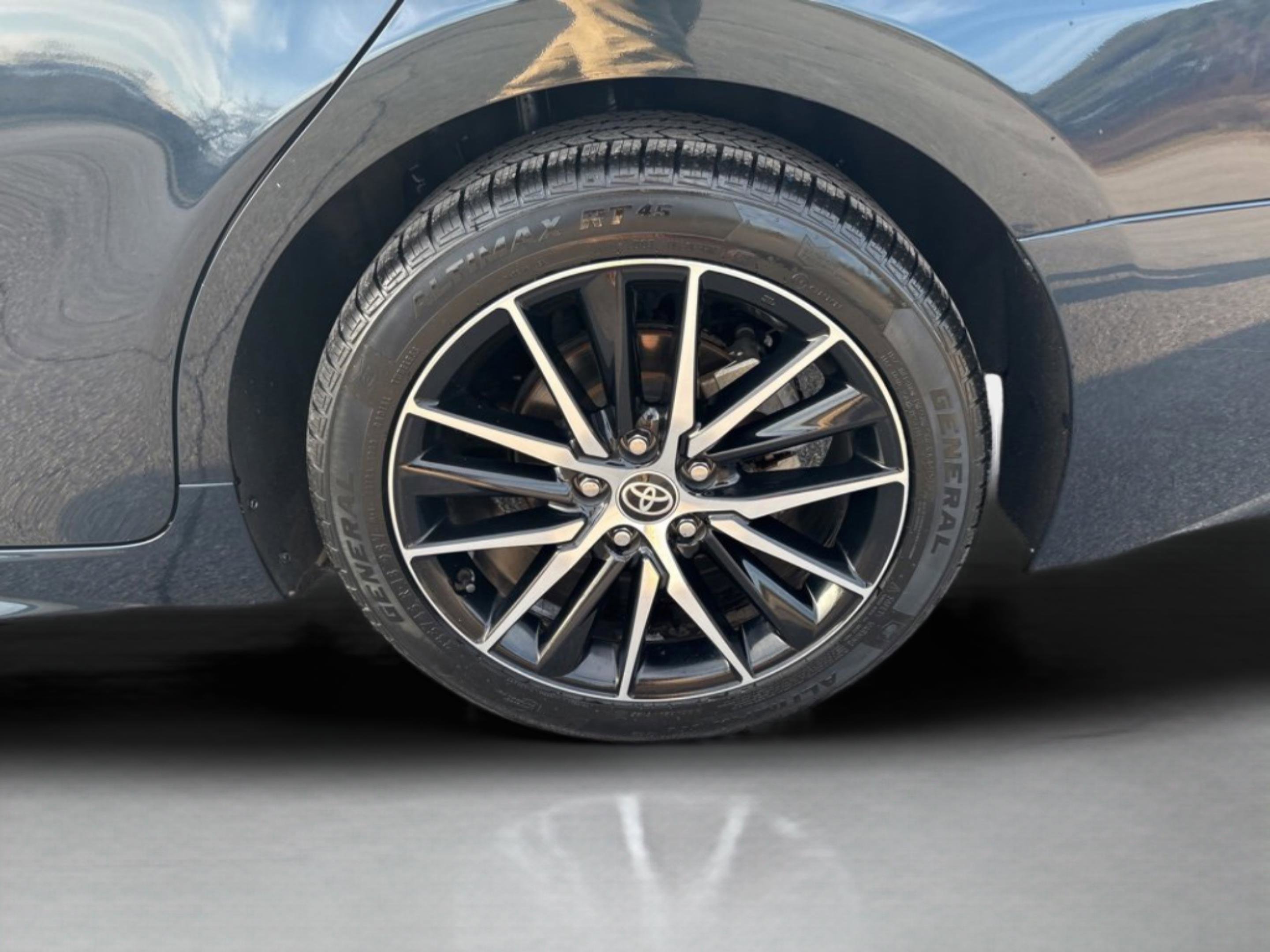 Used 2021 Toyota Camry SE image 40