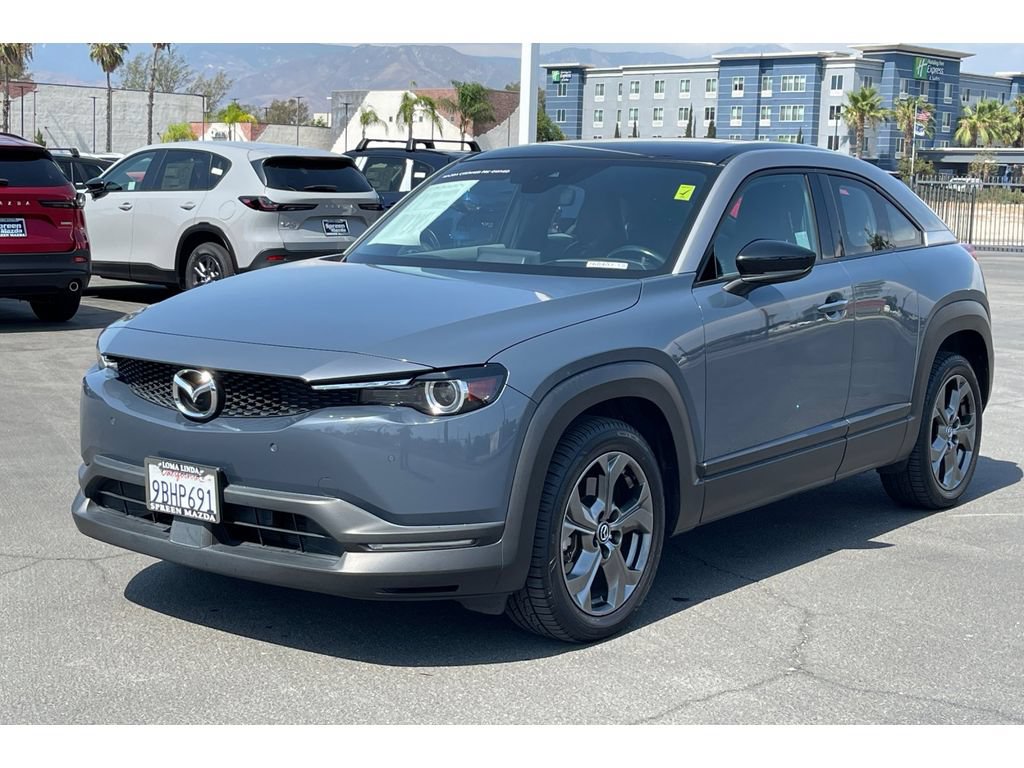 Certified 2022 MAZDA MX-30 Electric w/ Premium Plus Pkg FWD image 2